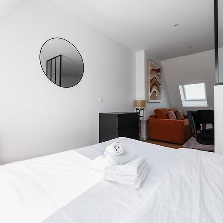 Апартаменты 2 Pieces Refait A Neuf Dernier Etage - Paris 19 - 4P - Flat-Guest Экстерьер фото